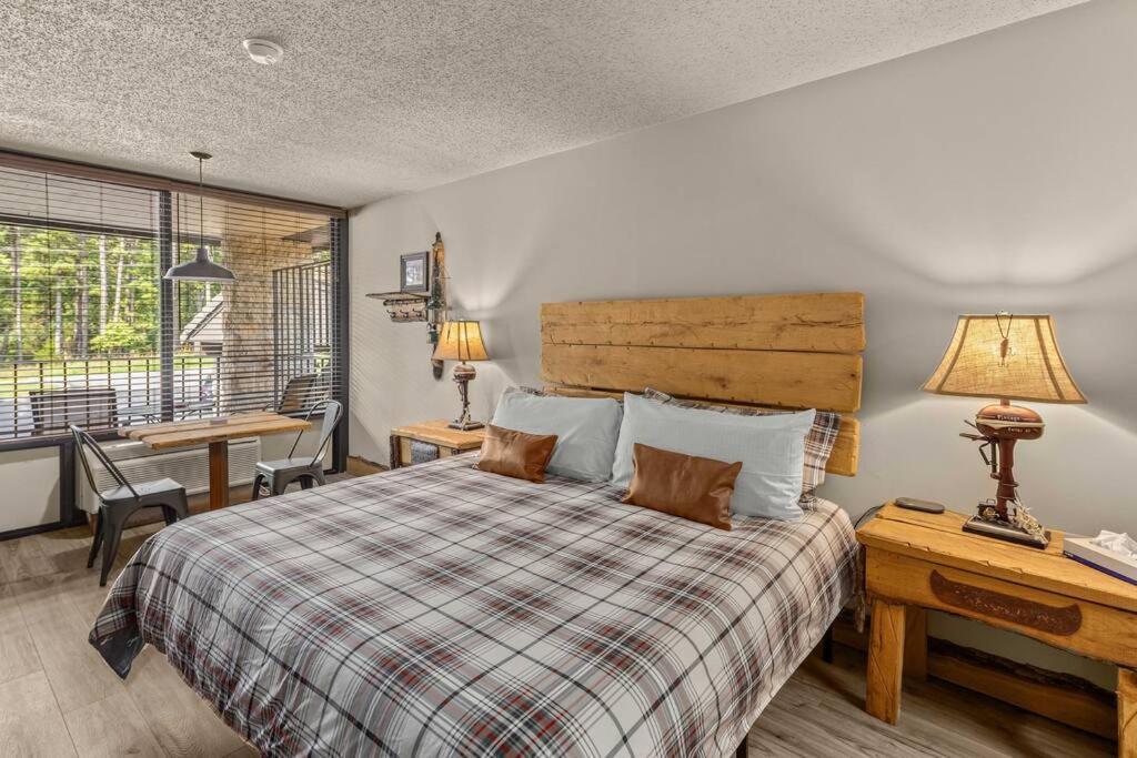 Stonegate Lodge Fire Pit 50In Tv Salt Water Pool Fast Wi-Fi Room #301 Юрика Спрингс Экстерьер фото